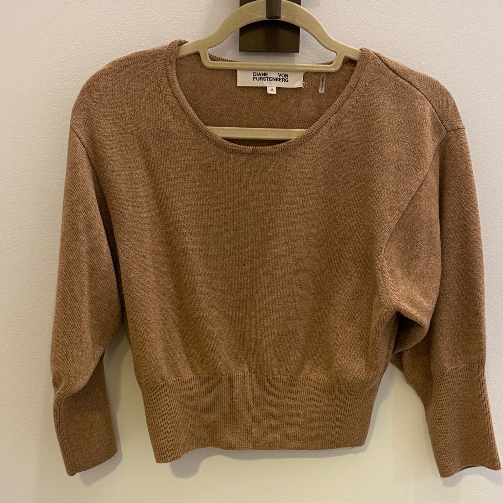 Vince Women's Tan Crew Neck Sweater